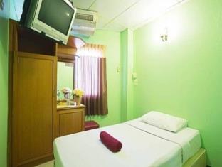 Four Sons Inn Бангкок Экстерьер фото